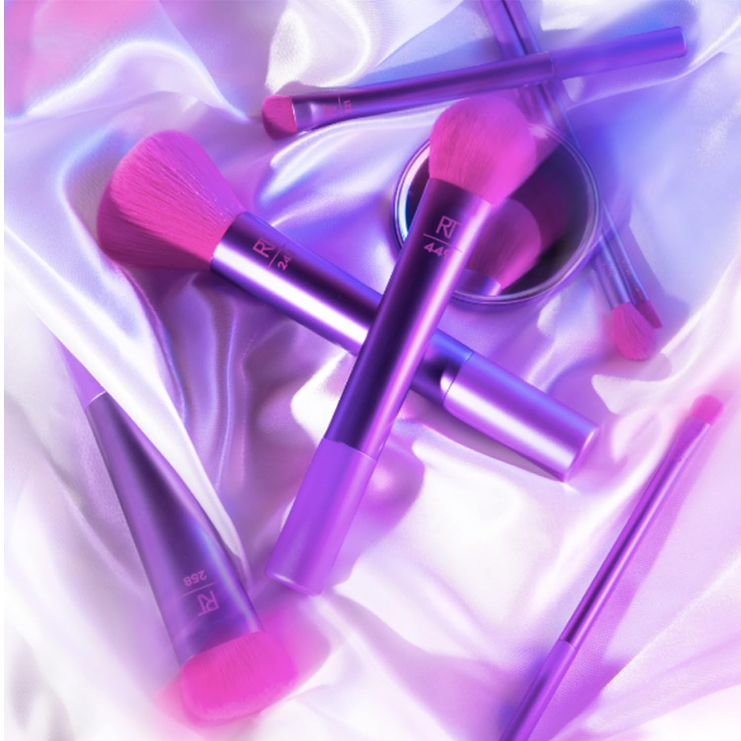 Real Techniques Afterglow All Night Multi-Tasking Brush