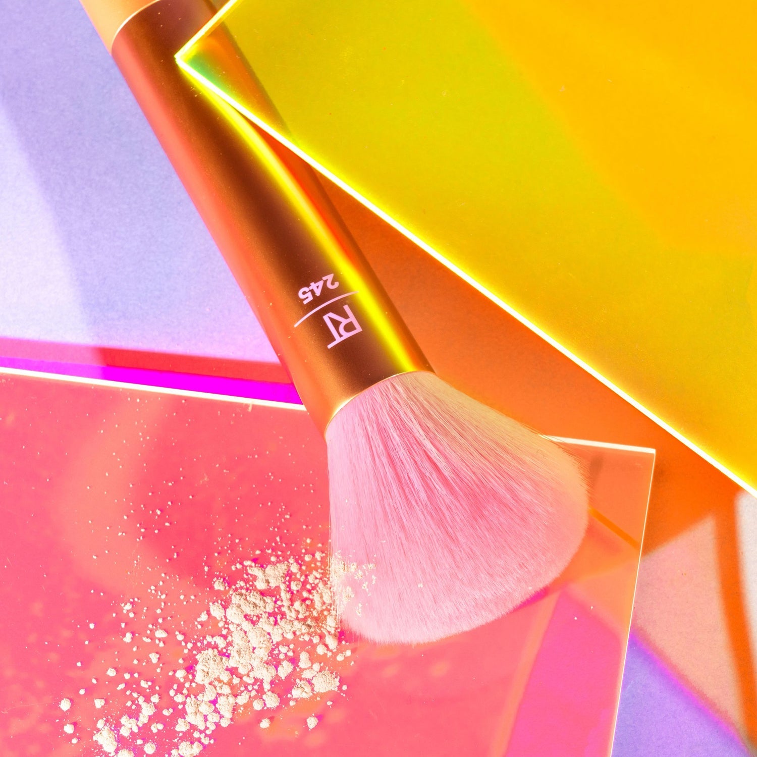 Real Techniques Hyperbrights Glow Off Multitasking Brush